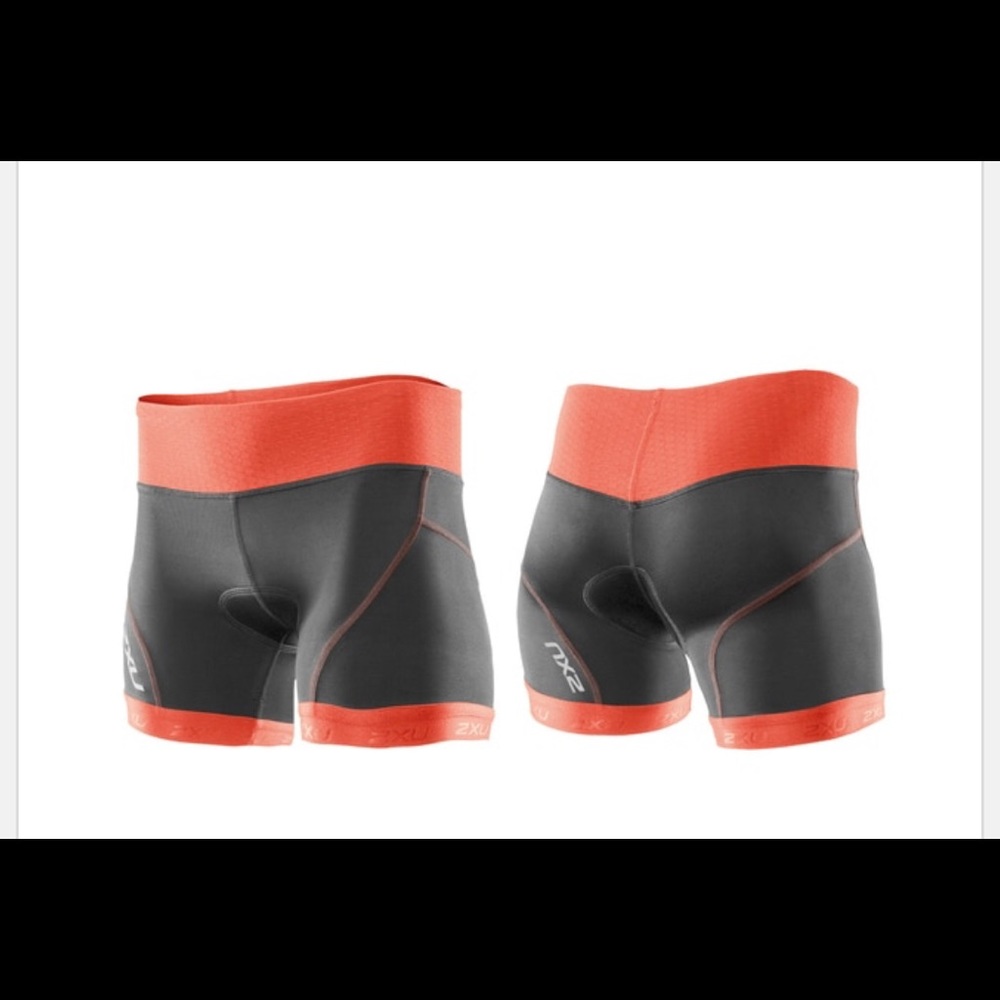 NWT 2xu Perform Low Rise Tri Short